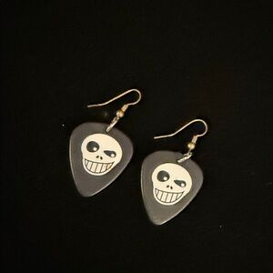Skull Design guitar pic Earrings